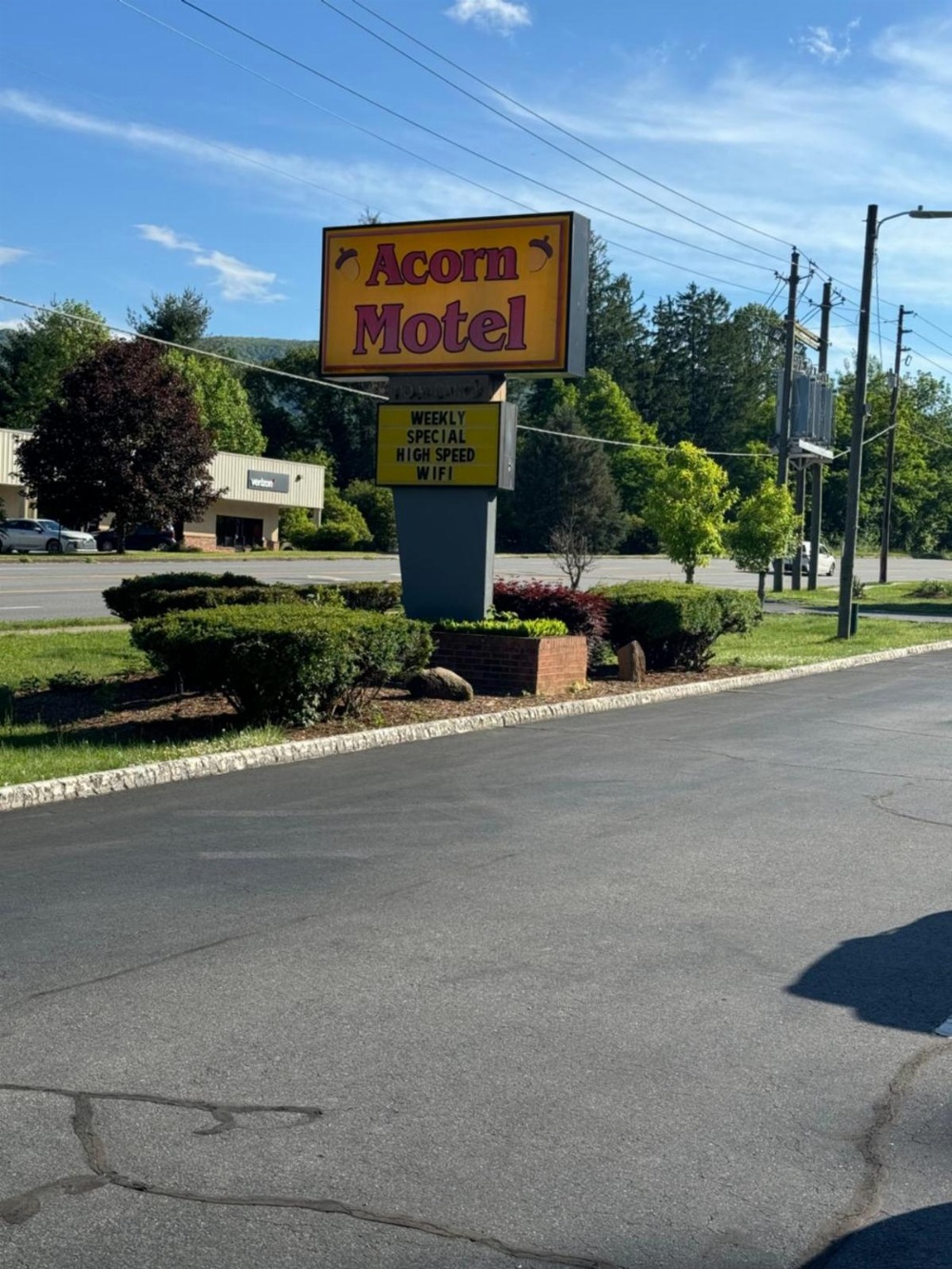 Acorn Motel Main image