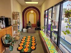 Restaurant near Acorn Motel